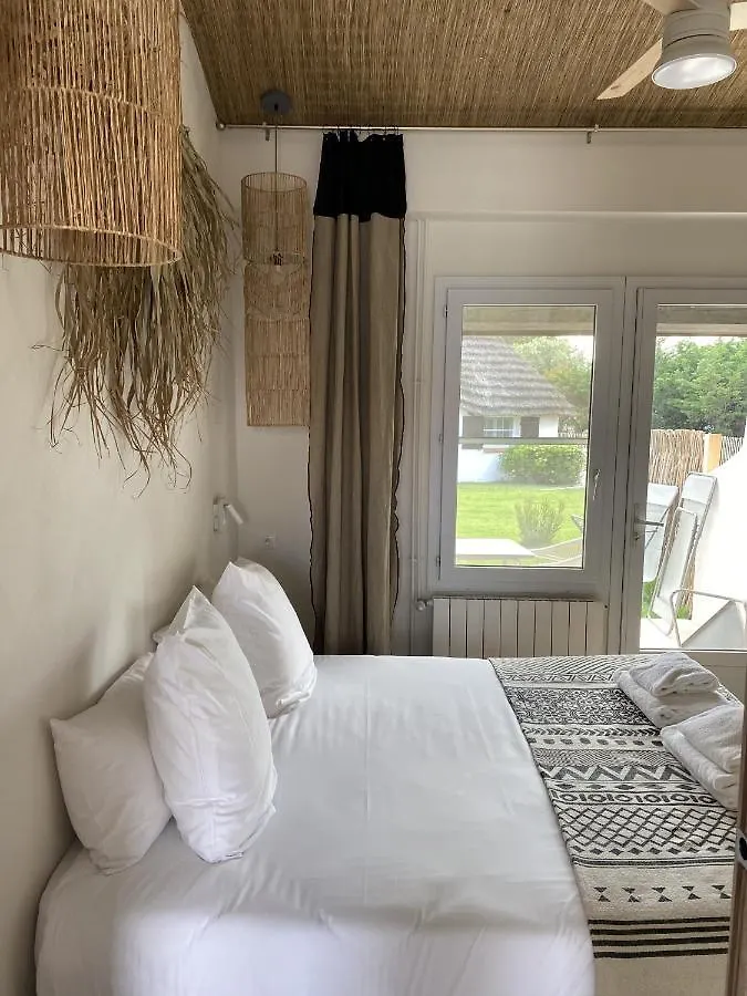 Hotel Du Pont Blanc Saintes-Maries-de-la-Mer