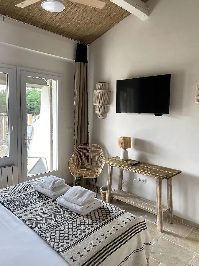 Hotel Du Pont Blanc Saintes-Maries-de-la-Mer Francja