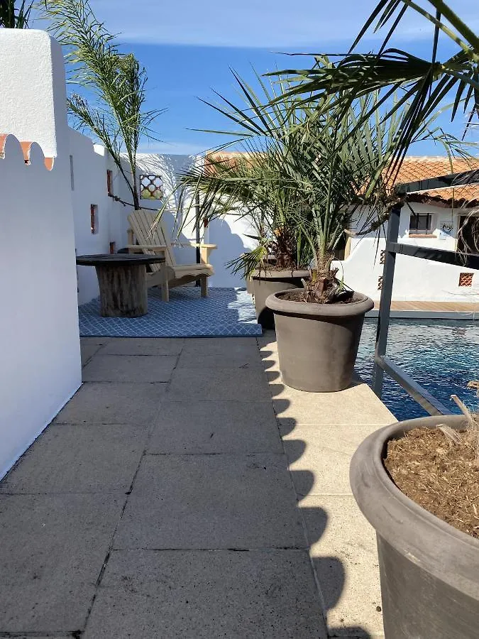 Hotel Du Pont Blanc Saintes-Maries-de-la-Mer