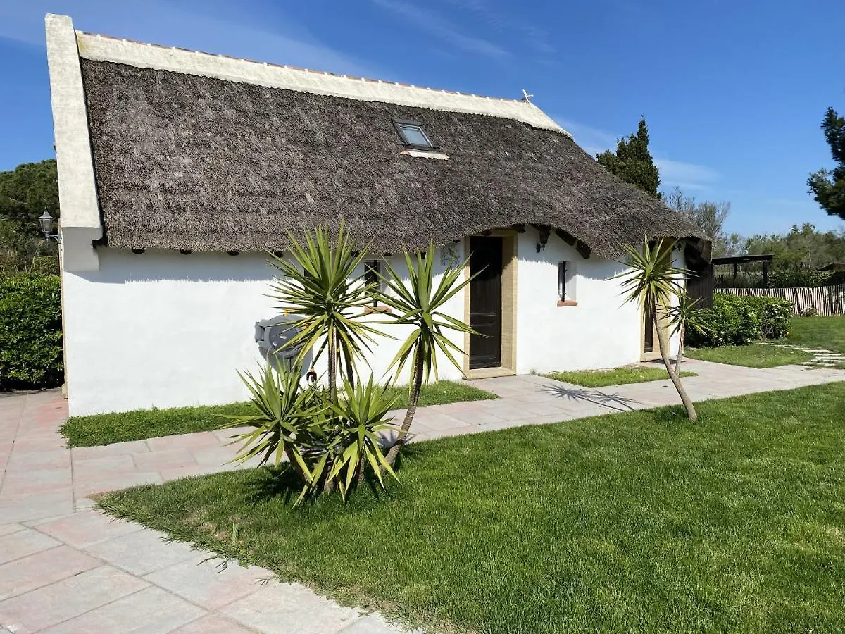 Hotel Du Pont Blanc Saintes-Maries-de-la-Mer 3*,