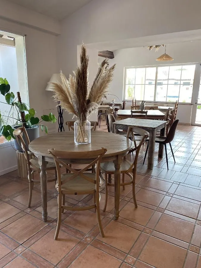***  Hotel Du Pont Blanc Saintes-Maries-de-la-Mer France