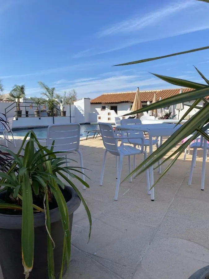 Hotel Du Pont Blanc Saintes-Maries-de-la-Mer