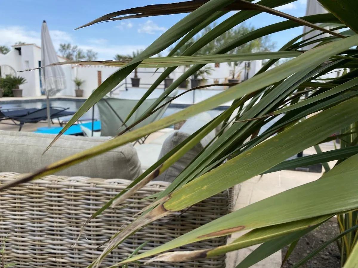 Hotel Du Pont Blanc Saintes-Maries-de-la-Mer France