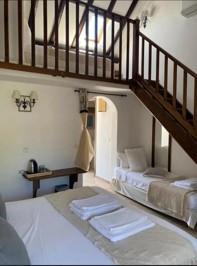 ***  Hotel Du Pont Blanc Saintes-Maries-de-la-Mer Francja