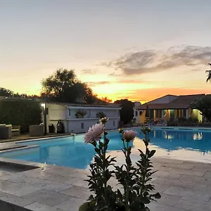 L'auberge Camarguaise Les Saintes-Maries-de-la-Mer