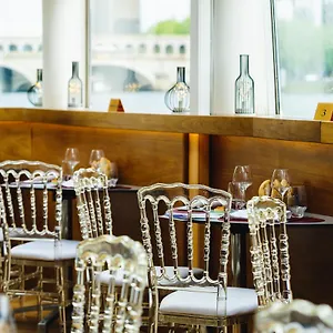 https://vip-yacht.fr-paris.fr