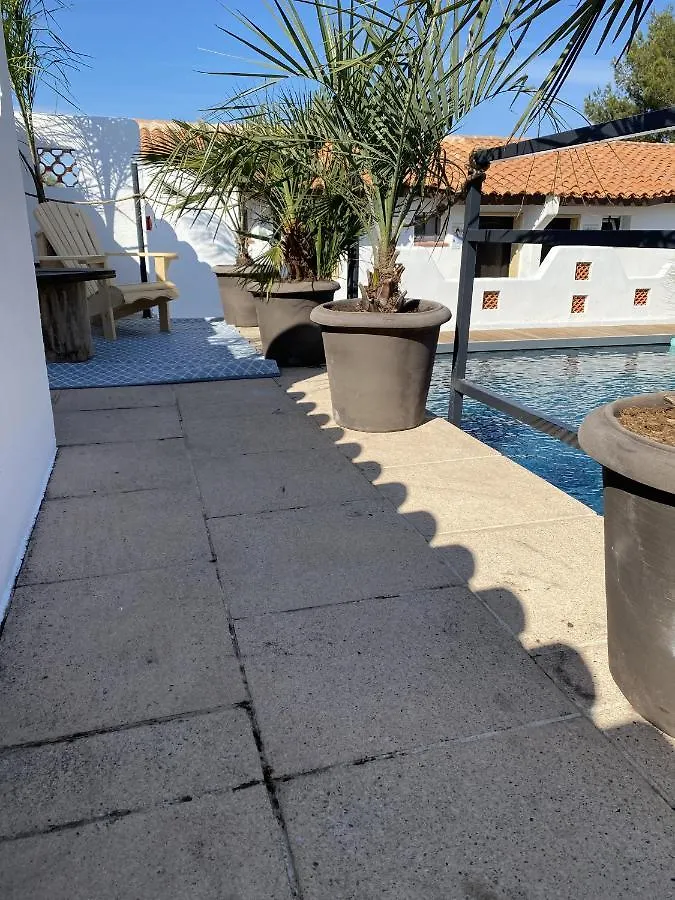 Hotel Du Pont Blanc Saintes-Maries-de-la-Mer