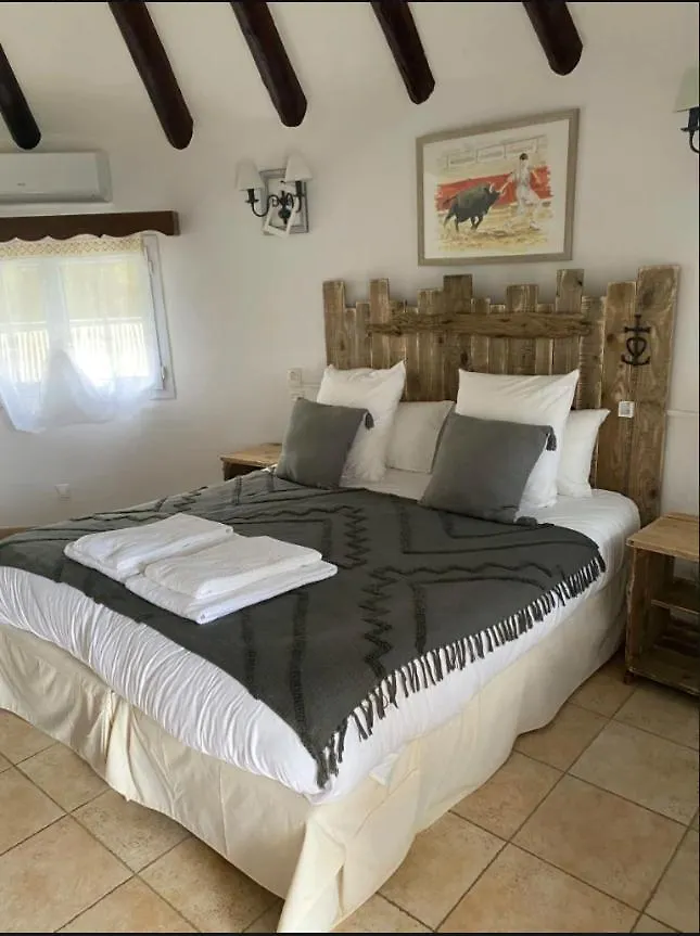 Hotel Du Pont Blanc Saintes-Maries-de-la-Mer